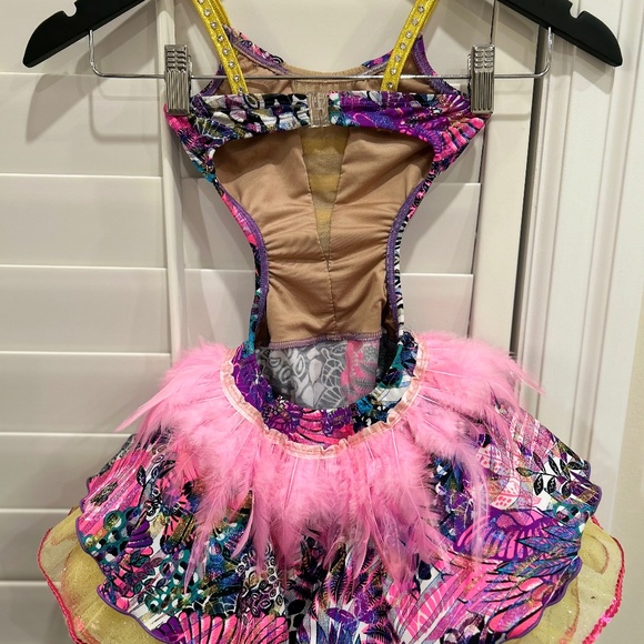 Colorful Dance Costume with Yellow and Pink Accents - Picture 2 of 8